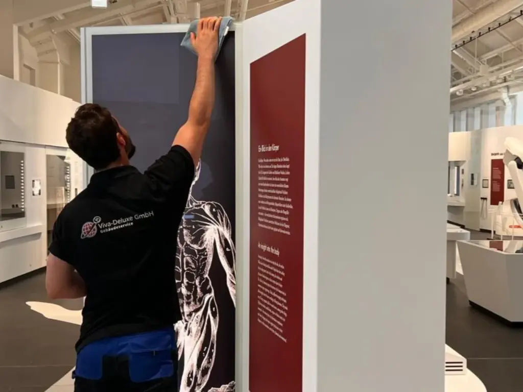 Viva-Deluxe GmbH Gebäudereinigung München - Technik und Umwelt