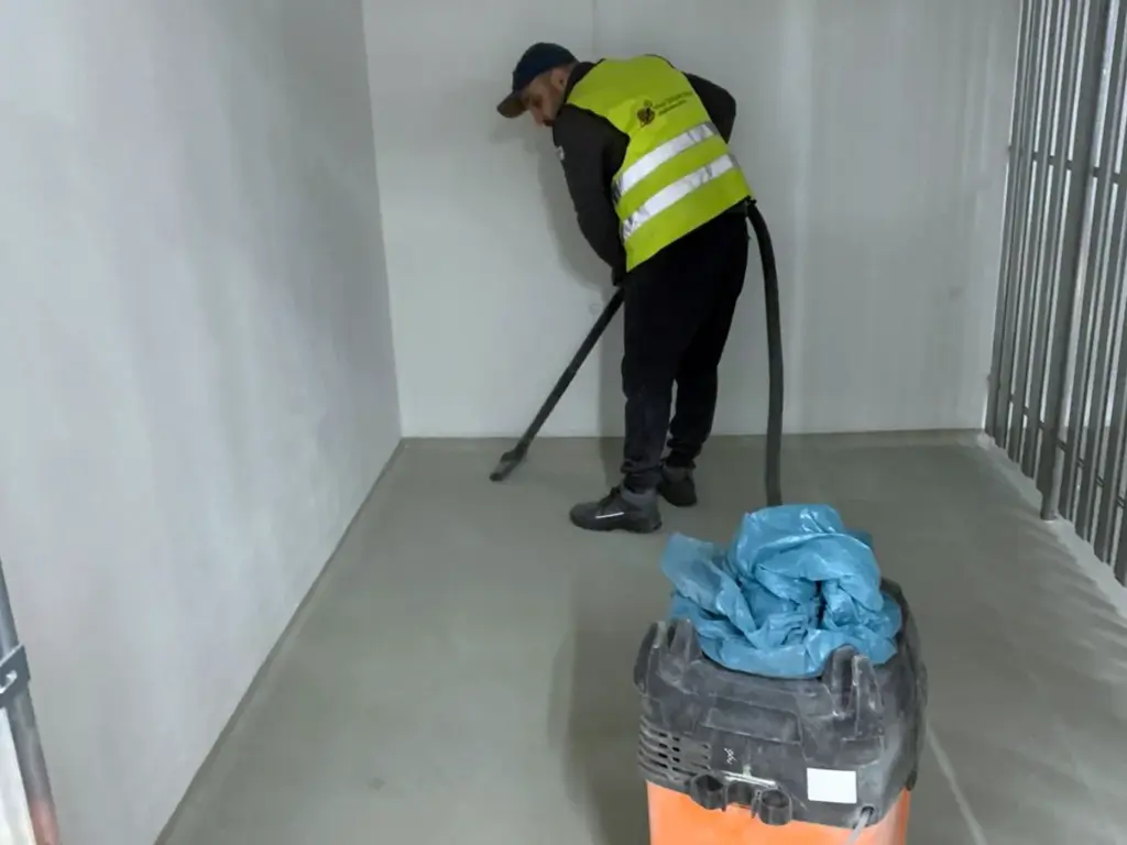 Viva-Deluxe GmbH - Industrie- und Baureinigung in München