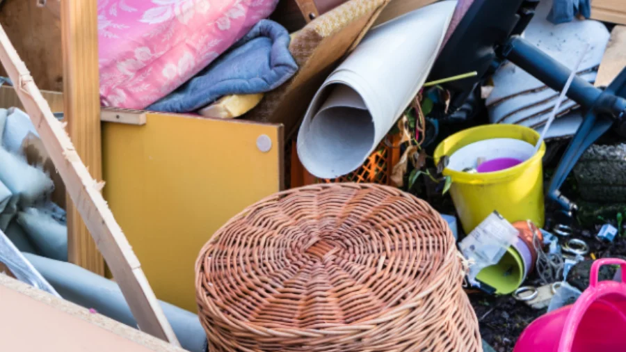 Viva-Deluxe GmbH Gebäudereinigung in München und Umgebung - Leistungen Entrümpelung