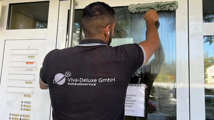 Viva-Deluxe GmbH Gebäudereinigung in München und Umgebung - Leistungen Hausmeisterservice
