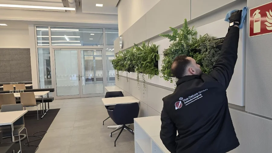 Viva-Deluxe GmbH Gebäudereinigung in München und Umgebung - Leistungen Büroreinigung